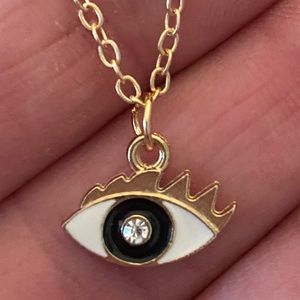 GOLD TONE BLACK/WHITE EVIL EYE NECKLACE